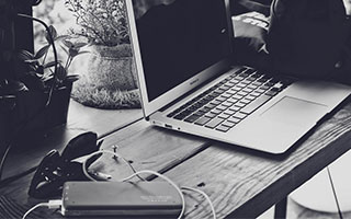 #中超#姆巴佩复出第一场就遇罚球争议，心态炸了，回放三遍才敢信